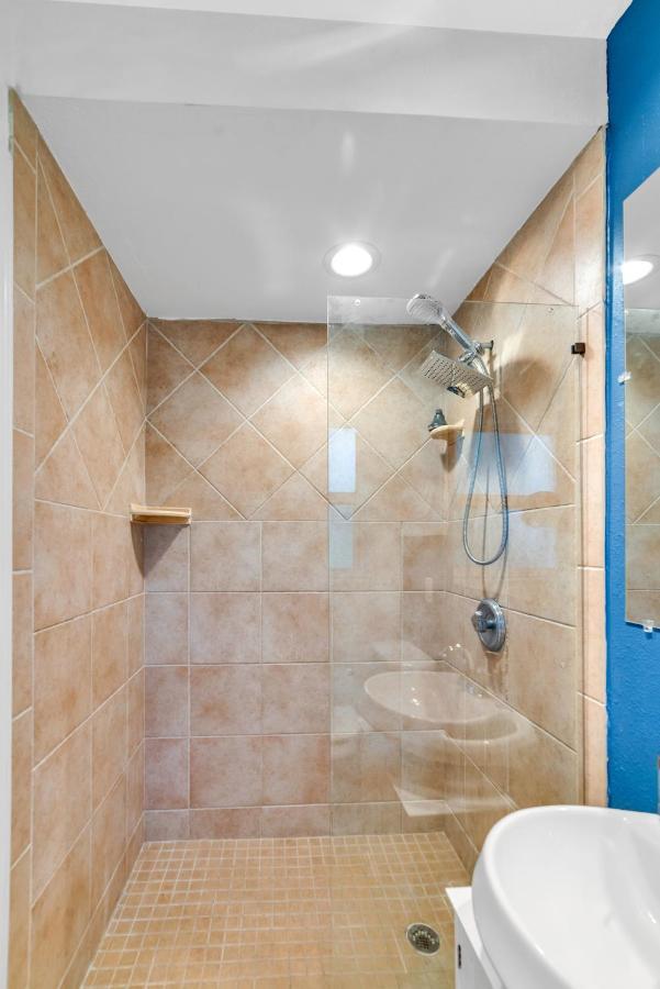 The Blue Villa - Luxury Clearwater By Bluebellaestate Largo Kültér fotó